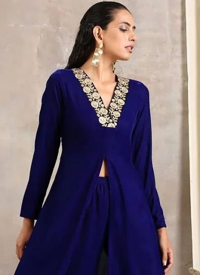 Blue Pure Velvet Suit Set with Thread Embroidery